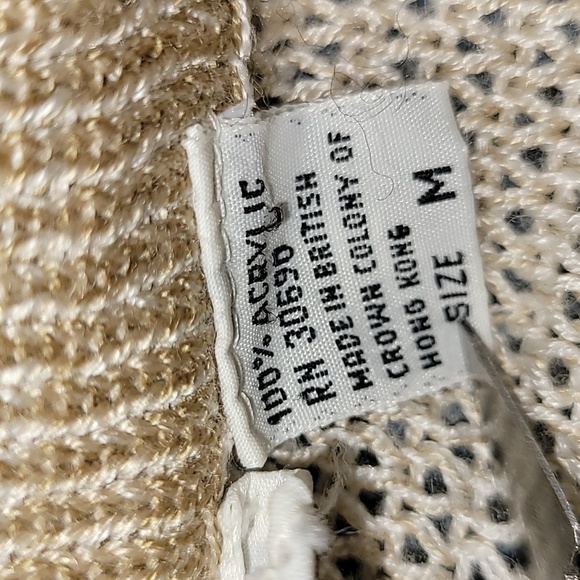 Vintage. Country Suburban. Light-knit. Soft feel. 3- button pullover. W M. - Picture 8 of 14